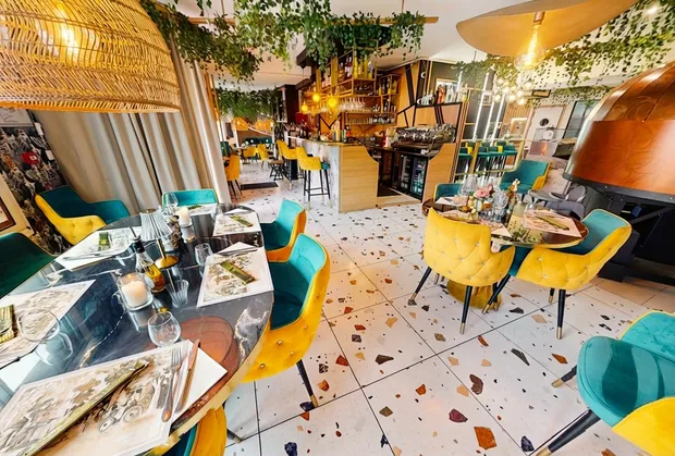 Bar et salle du restaurant A Casa Mia